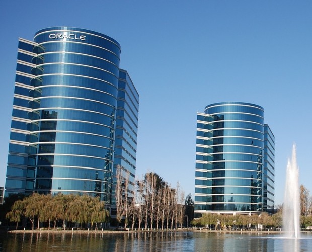 Oracle introduces chatbots and AI to its marketing cloud