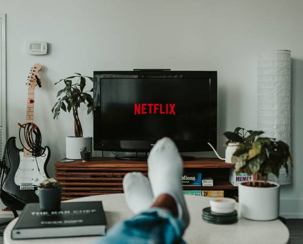 Advertisers upbeat over upfront commitments - report