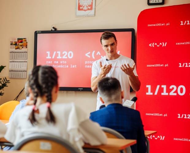 AI entrepreneur Miron Mironiuk launches ‘Code with Pope’ initiative to teach kids digital skills